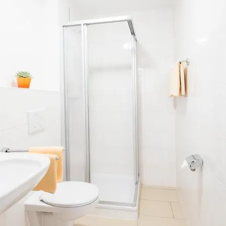 게스트하우스 Haus Emona - Ihre In 3*