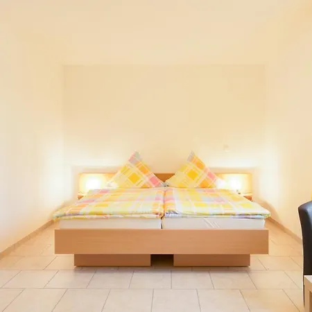 Guest house Haus Emona - Ihre In Freiburg im Breisgau